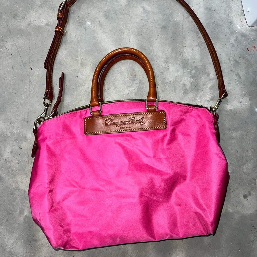 Dooney & Bourke purse 🌷 authentic
